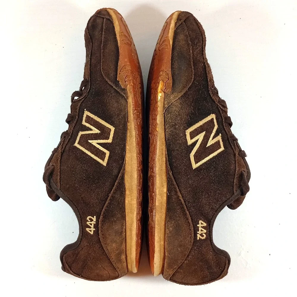 New Balance 442 Mens 11 Dark Brown Suede Gum Sole Casual Retro Trainer Shoes
